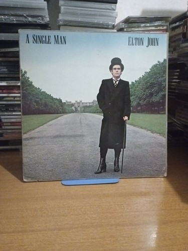 Giri elton john a - 33,