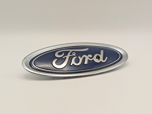 Ford fiesta mk7 - logo, anteriore