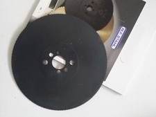 SEGA CIRCOLARE PER METALLI D.225