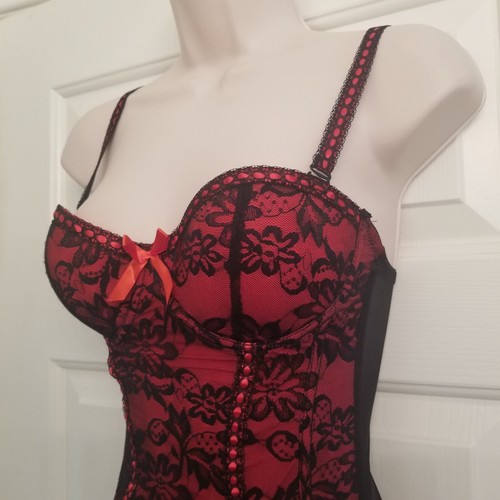 Lingerie corsetto rosso pizzo