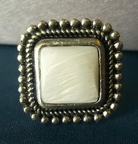 Anello con pietra - anello,