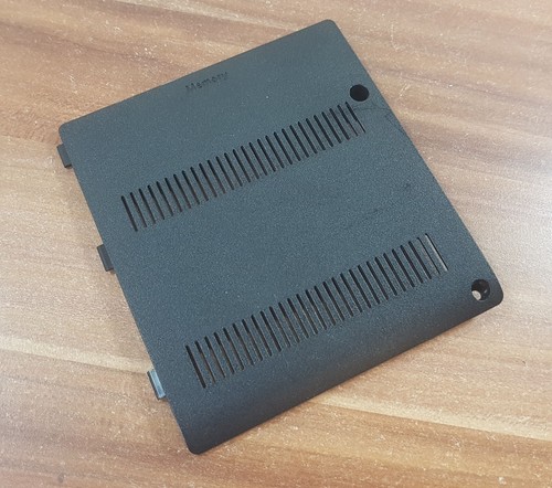 Cover memoria ram door