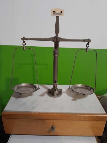 Bilancia orafo farmacista - ,