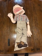 Ventriloquo manichino pupazzo