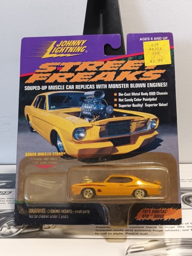 Johnny lightning street - johnny, freaks