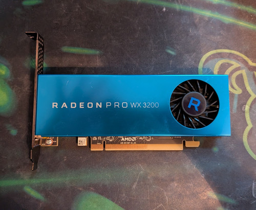 Amd radeon pro 3200 - 3200,