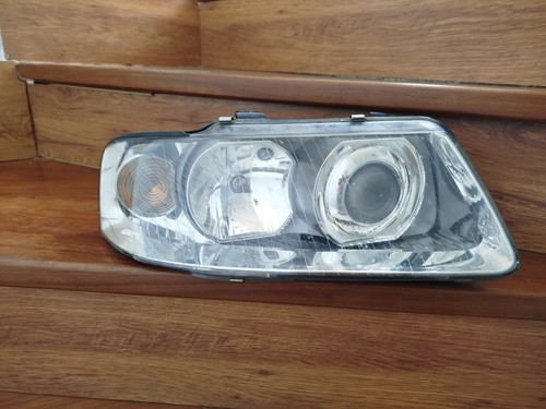 Faro fanale anteriore - anteriore, destro