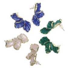  3 paia di orecchini a petalo