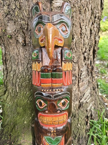 Totem pole 40cm - hand, carved