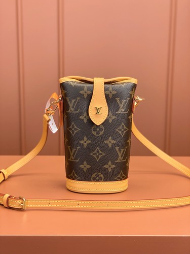 Louis vuitton fold pouch - vuitton,
