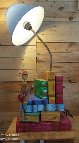 Lampada legno realizzata a - realizzata,