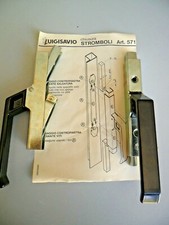 MANIGLIA  DI CHIUSURA