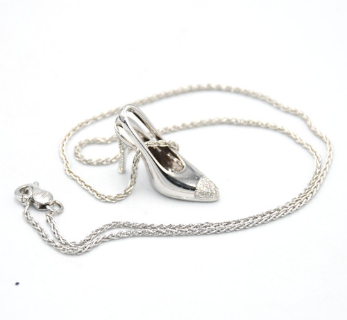 Collana con ciondolo scarpetta