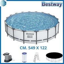 Piscina fuoriterra fuori terra