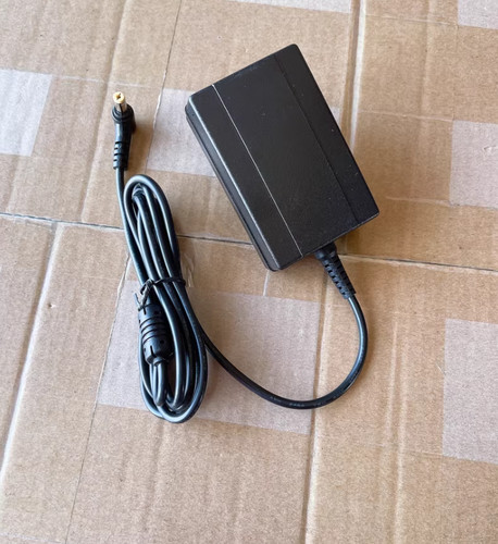 Alimentatore caricatore con - alimentatore,