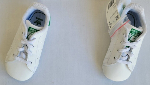 Sneakers culla bambino taglia