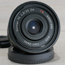 Sony Sonnar 35 mm f/2.8 ZA
