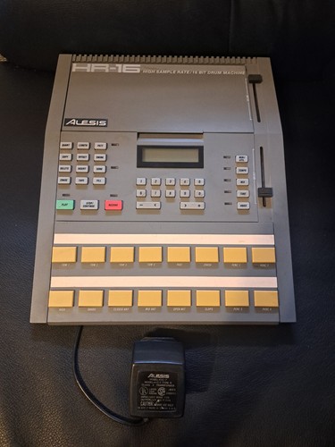 Alesis drum machine - hr-16,