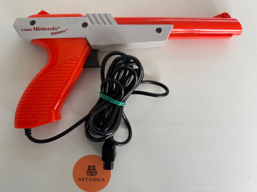 Nintendo nes zapper gun - nintendo,