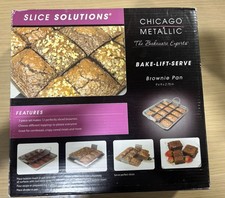 Chicago Metallic Bake Lift And