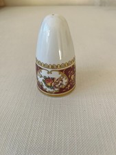 Vintage Regina Ind Ltd salt shaker / pot - P14
