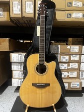 Chitarra acustica-elettrica