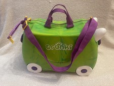 Trunki - Valigia Trunkisaurus verde con cinghia e chiave