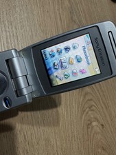 Sony Ericsson Z600 grigio