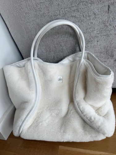 Alo borsa tote pelliccia
