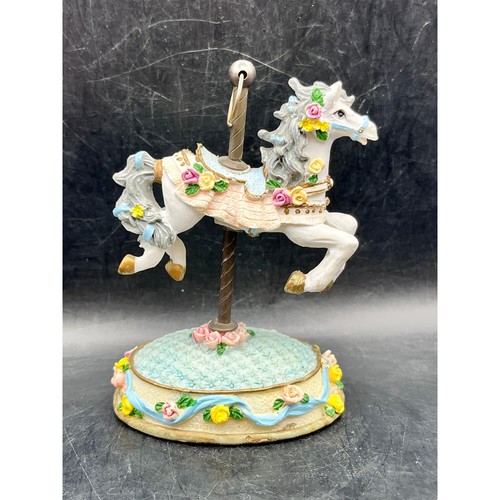 Statuina cavallo giostra