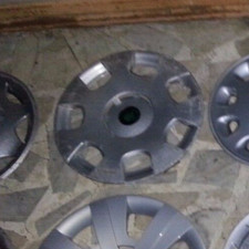 1 CUP WHEEL COVERS STUD wheel