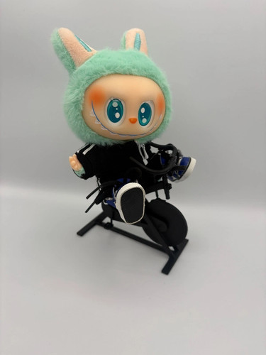 The monster doll con cyclette - the,