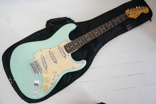 Squier vintage modified surf - squier,