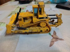 modellino trattore cingolato