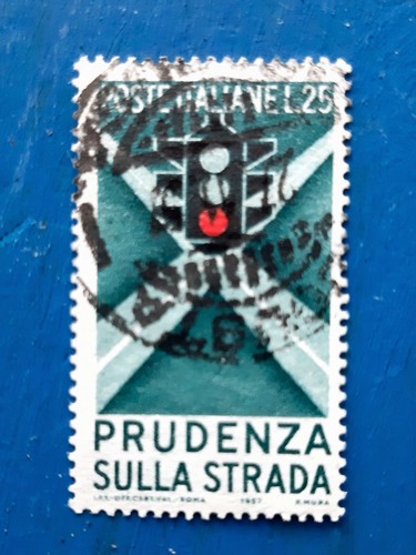 Francobollo poste italiane - 09.,