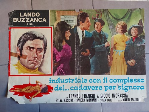 Industriale con complesso - con, il