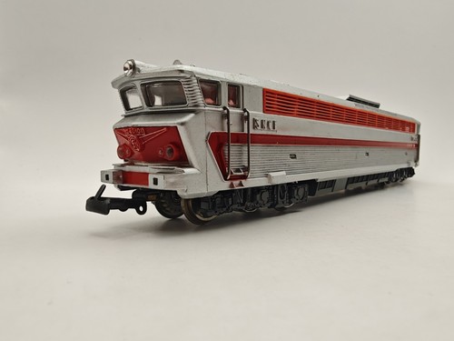 Jouef 842 locomotore - h0,