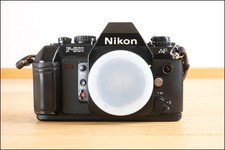NIKON F-501 F 501 F501 FOTOCAMERA REFLEX 35MM - 100% FUNZIONANTE