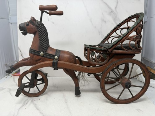 Antica carrozza cavalli - , in