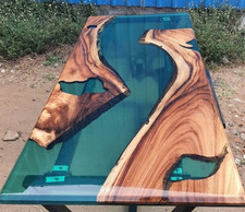 Tavolo epossidico sala da