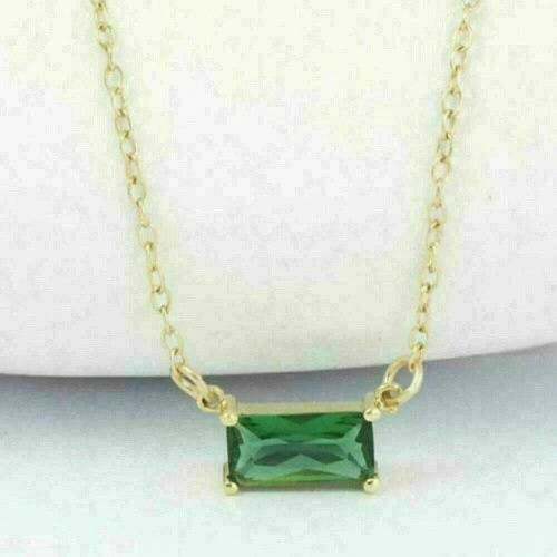Collana con ciondolo solitario