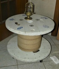 TAVOLINO DESIGN  STILE INDUSTRIALE CON LAMPADA NAVALE IN OTTONE