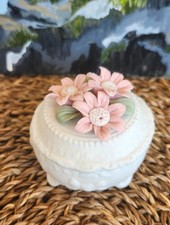 Piccola scatola in ceramica