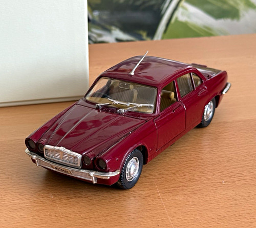 Polistil jaguar xj12 - jaguar,