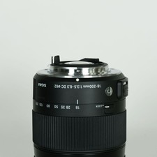 SIGMA 18-200mm F3.5-6.3 DC