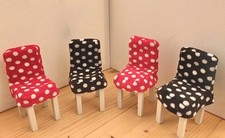 Mobili per bambole sedie