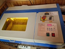 Macchinaro Taglio Incisione Laser Hq3020b + Refrigeratore Acqua Chiller Cw-3000