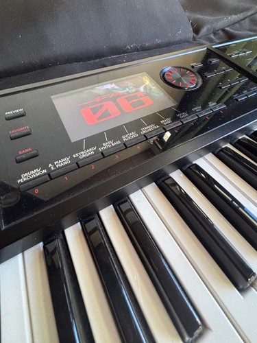 Roland music workstation - fa-06,