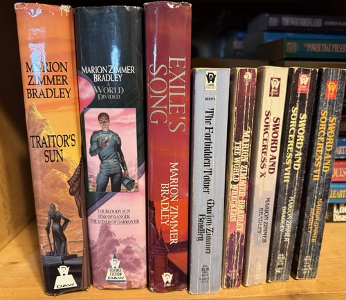 Marion zimmer bradley book lot - zimmer,