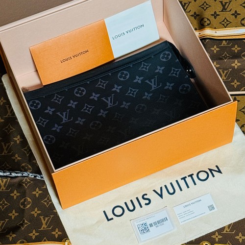 Pochette louis vuitton - louis,